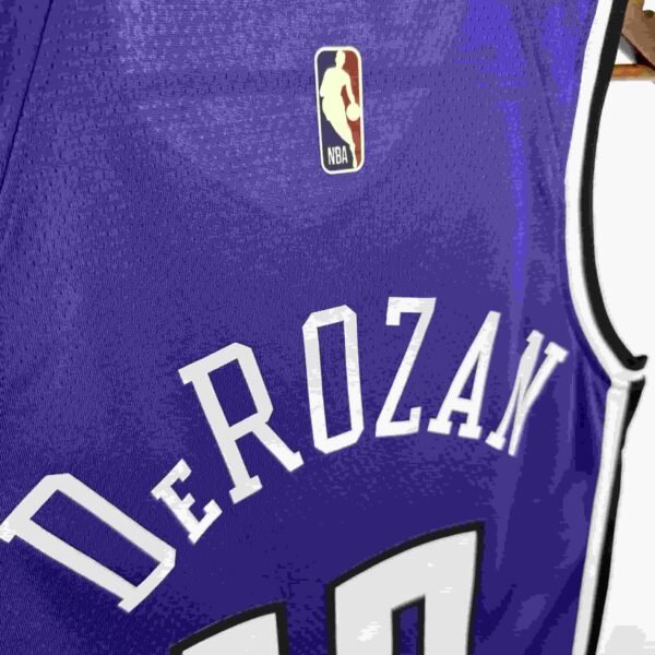 25th season King Retro No. 10 DeRozan - Image 6