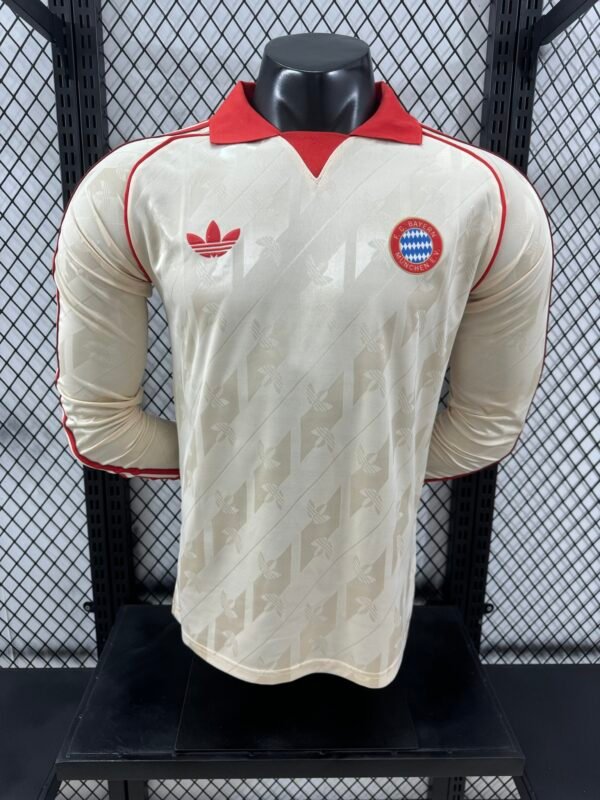 2425 Bayern Long Sleeve Retro