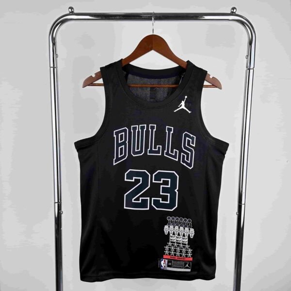 Bulls Black Glory Edition No. 23 Jordan
