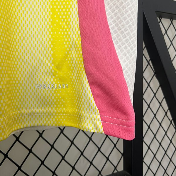24-25 Juventus away yellow - Image 10