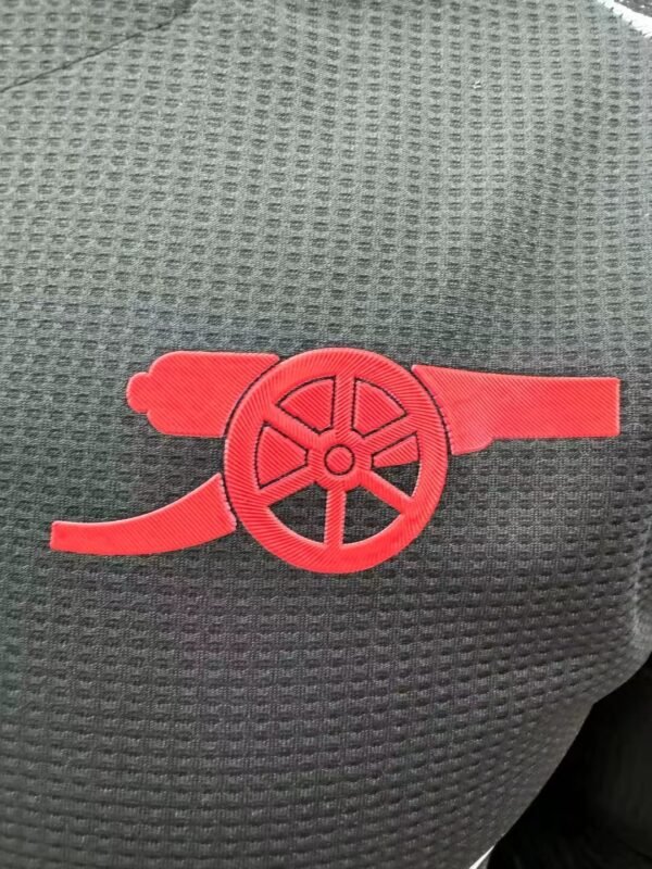 2425 Arsenal guest long sleeved shirt - Image 7