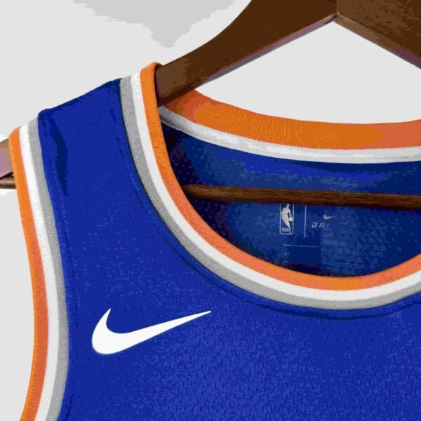 Knicks No. 32 Towns - Image 4