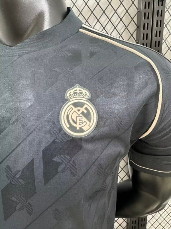 2425 Real Madrid - Image 2