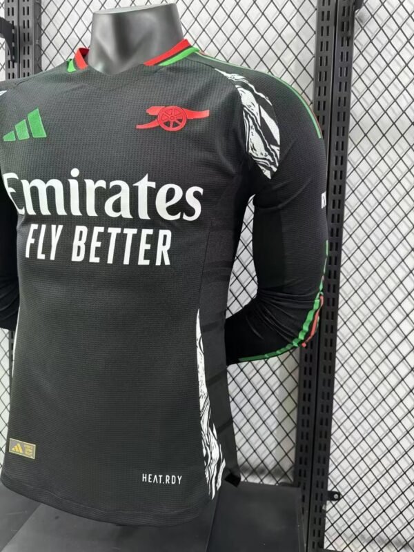 2425 Arsenal guest long sleeved shirt - Image 4