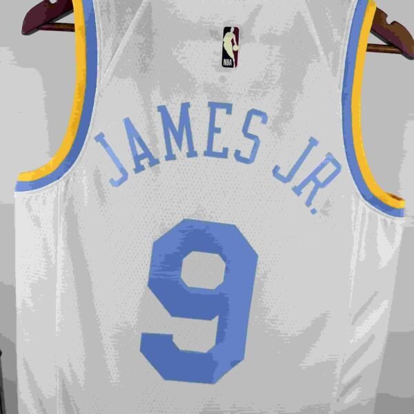 23rd season Lakers retro No. 9 Brownie - Image 4