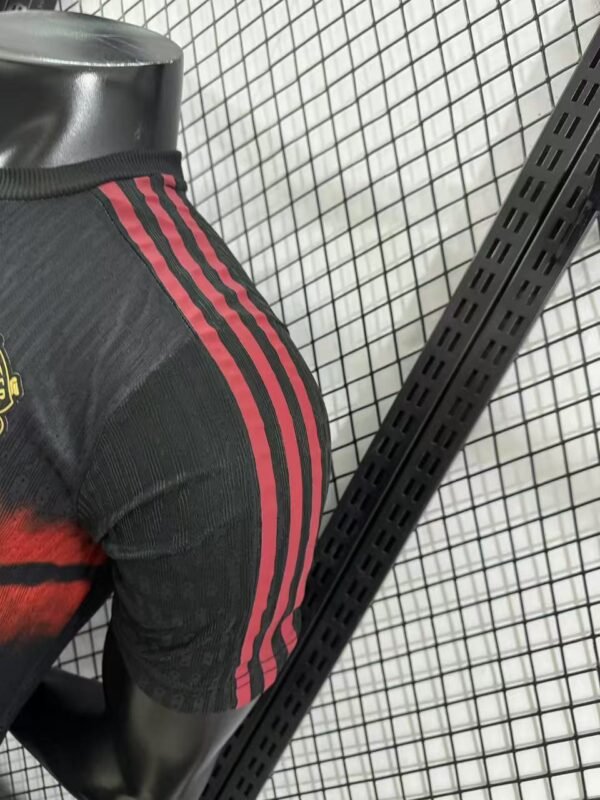 Manchester United training uniform - Image 2